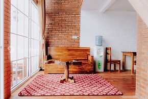 White Cabin By Travelink