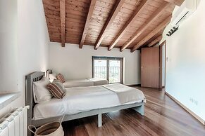 Sky Attic Lake Como