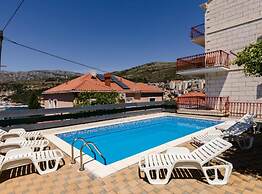 Villa Valjalo