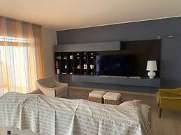 Sandi Luxury Apartment