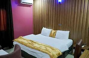 Britannia Hotel and Suites