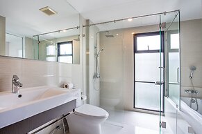 The Title Rawai Pool View Apartment F303