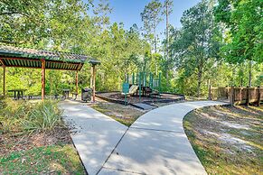 10 Mi to Ocean: Home w/ Lanai in Ormond Beach!