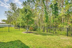 10 Mi to Ocean: Home w/ Lanai in Ormond Beach!