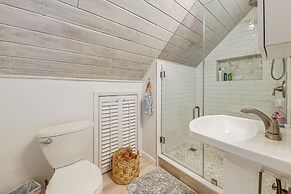 Waterfront Gem w/ Decks, Views & More in Key Largo