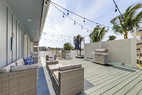 Waterfront Gem w/ Decks, Views & More in Key Largo