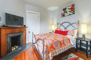 Near Dtwn, Dining & Bars: Spacious Cincy Home Base