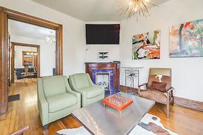 Near Dtwn, Dining & Bars: Spacious Cincy Home Base