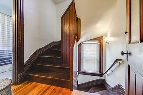 Near Dtwn, Dining & Bars: Spacious Cincy Home Base