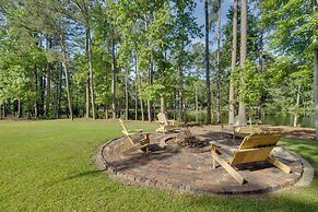 Waterfront Home w/ Fishing Dock in Tallahassee!