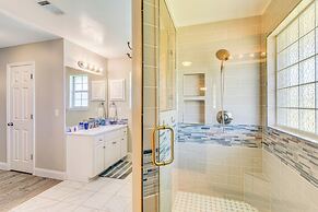 6 Mi to Navarre Beach: Dog-friendly Home w/ Yard