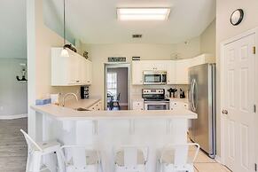 6 Mi to Navarre Beach: Dog-friendly Home w/ Yard