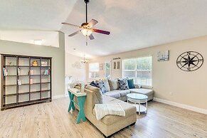 6 Mi to Navarre Beach: Dog-friendly Home w/ Yard