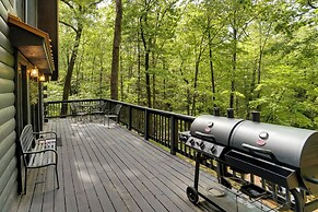 5 Mi to Helen: Hideaway w/ Deck & Grill!