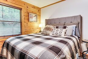 5 Mi to Helen: Hideaway w/ Deck & Grill!