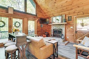 5 Mi to Helen: Hideaway w/ Deck & Grill!