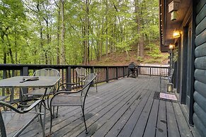 5 Mi to Helen: Hideaway w/ Deck & Grill!