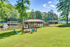 Private Dock: Pet-friendly Home on Lake Sinclair