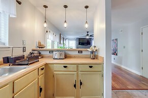 4 Mi to Stone Mountain: Retreat w/ Fenced Yard!