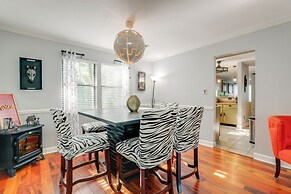 4 Mi to Stone Mountain: Retreat w/ Fenced Yard!