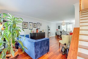 4 Mi to Stone Mountain: Retreat w/ Fenced Yard!