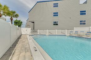 Beachfront Condo w/ Balcony on Manasota Key