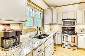 1 Mi to Downtown Cashiers: Private Cabin w/ Deck