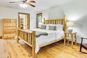 1 Mi to Downtown Cashiers: Private Cabin w/ Deck