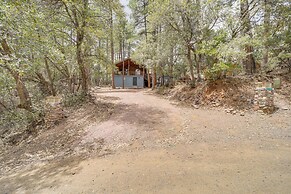 Near Fossil Creek & Trails: Scenic Pine Cabin!