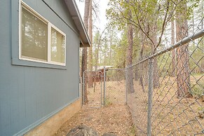 Near Fossil Creek & Trails: Scenic Pine Cabin!