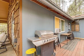 Near Fossil Creek & Trails: Scenic Pine Cabin!