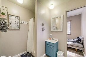 Near Fossil Creek & Trails: Scenic Pine Cabin!