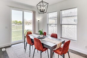 6 Mi to Great Salt Lake: Mtn-view Retreat!