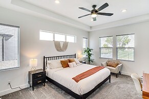 6 Mi to Great Salt Lake: Mtn-view Retreat!