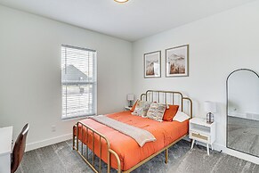 6 Mi to Great Salt Lake: Mtn-view Retreat!