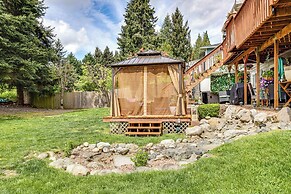 Lower-level Apt w/ Hot Tub & Sauna in Graham!