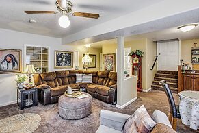 Lower-level Apt w/ Hot Tub & Sauna in Graham!