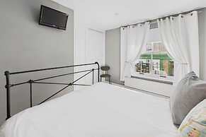 Host Stay Luna Cottage