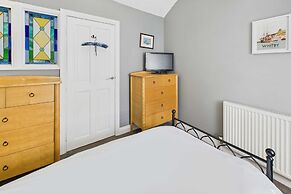 Host Stay Luna Cottage