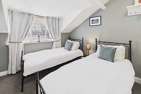 Host Stay Luna Cottage