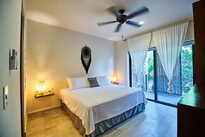 Premium Condo With Terrace Pool View