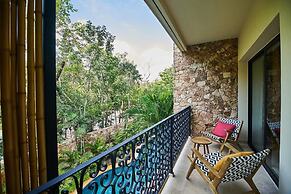 Premium Condo With Terrace Pool View