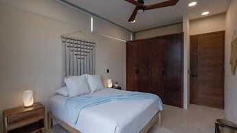 Luxury Penthouse w Private Pool Stunning Views