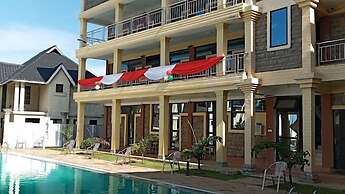 Hotel Discretion LTD