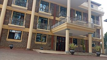 Hotel Discretion LTD