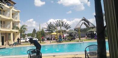 Hotel Discretion LTD