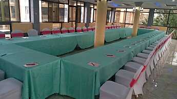 Hotel Discretion LTD