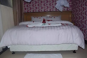 Hotel Discretion LTD