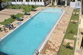 Hotel Discretion LTD