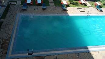 Hotel Discretion LTD